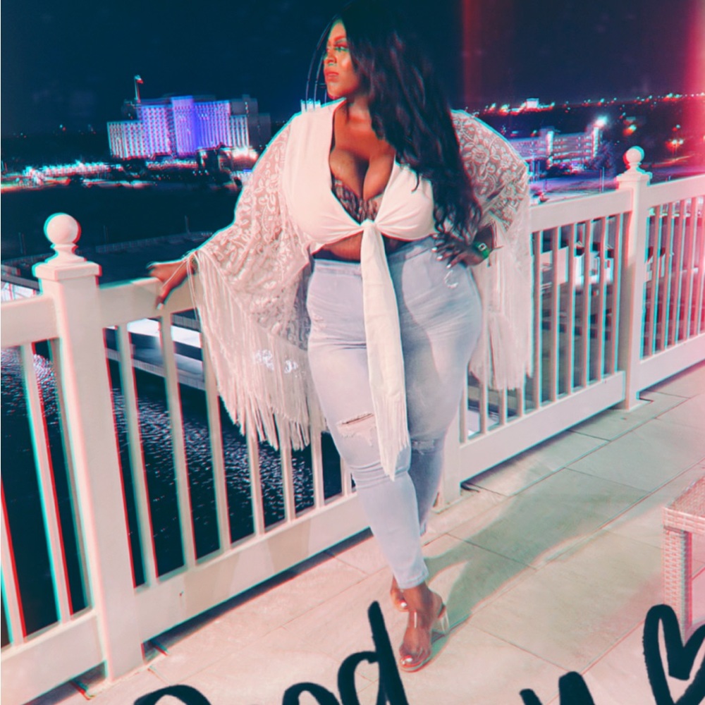 White Fringe and Lace Fashion To Figure Top size 2x Show Stopper!